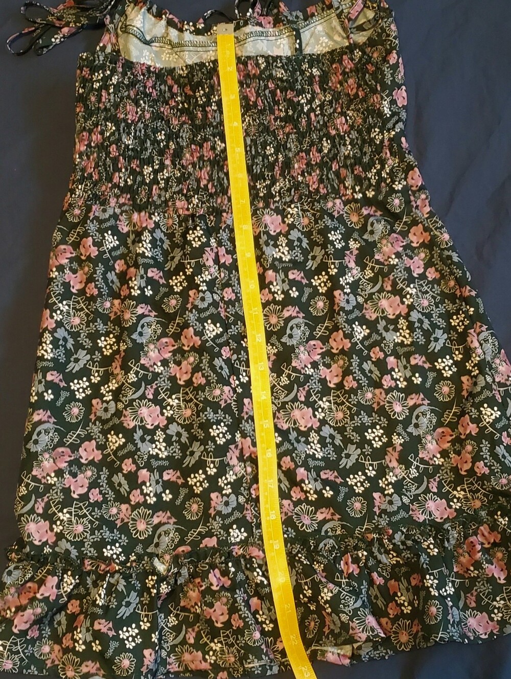 Green mini sundress with pink and white flowers - Picture 3 of 3